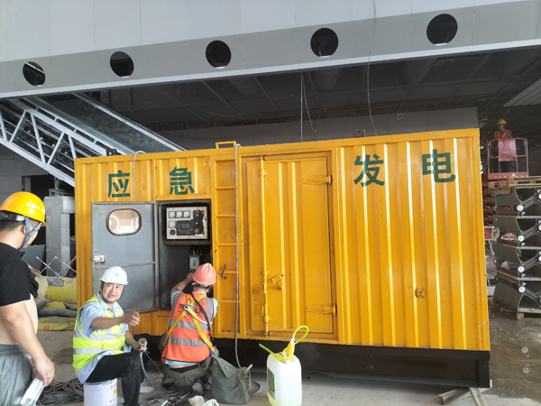 柏乡怎样判断空气滤清器是否需要更换？
